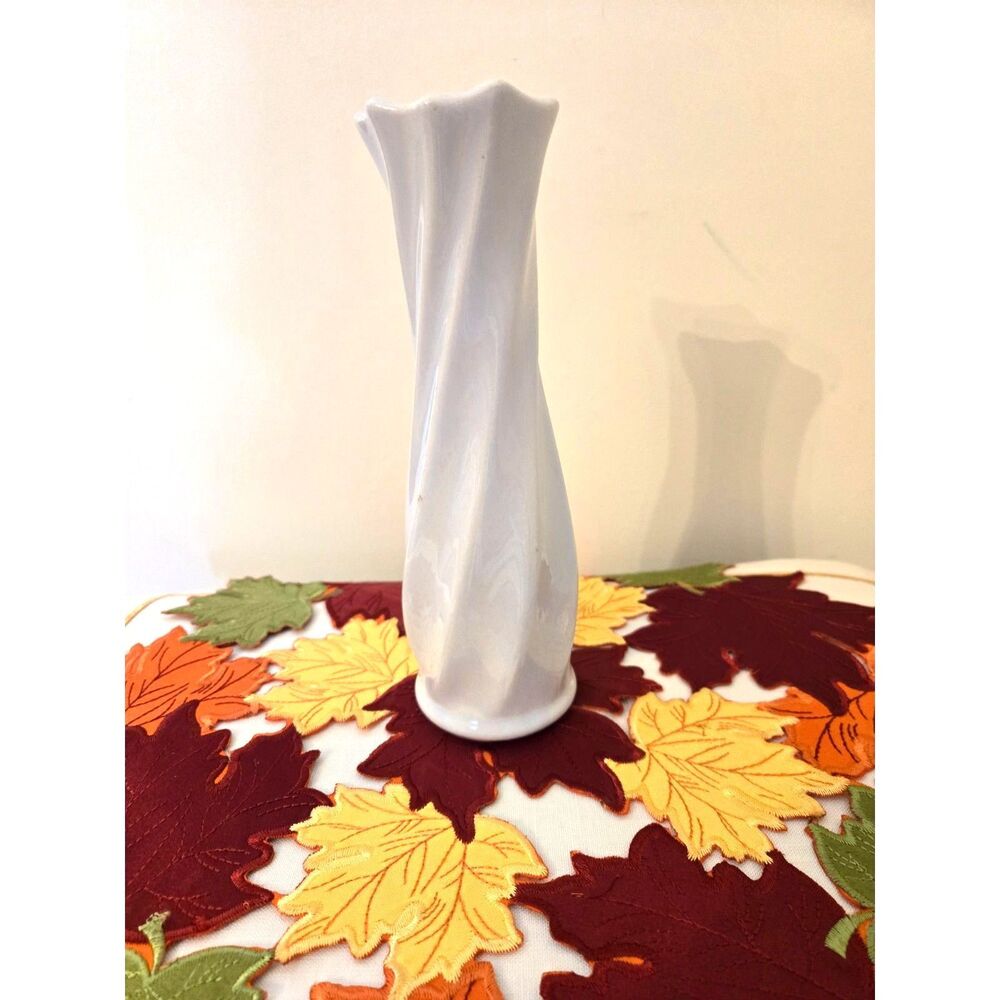 Floraline 538 Vase White Gloss USA With Light Blue Hues